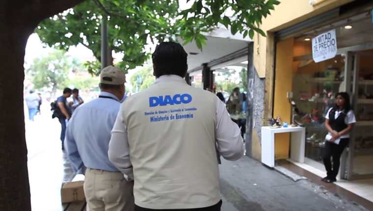 El mayor porcentaje de quejas de enero a noviembre del 2018 que recibió la Diaco se reflejó en los diversos comercios con un 51%. (Foto Prensa Libre: Hemeroteca)