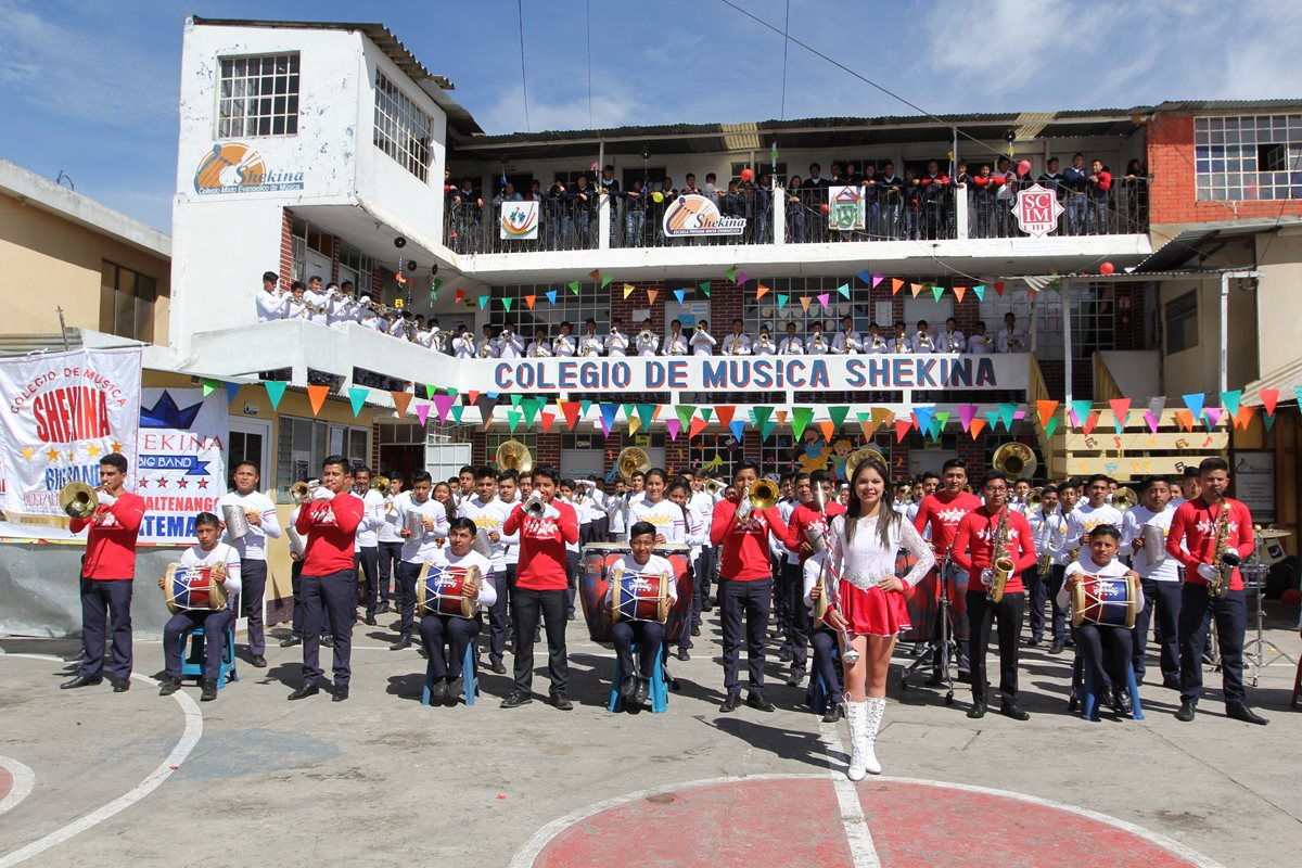 Presentación para elQuetzalteco y Prensa Libre en las instalaciones del colegio Shekiná. (Foto Prensa Libre: Fred Rivera)