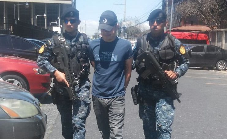 Willian Reynieri Medina Escobar es reclamado por autoridades de Estados Unidos. (Foto Prensa Libre: PNC)