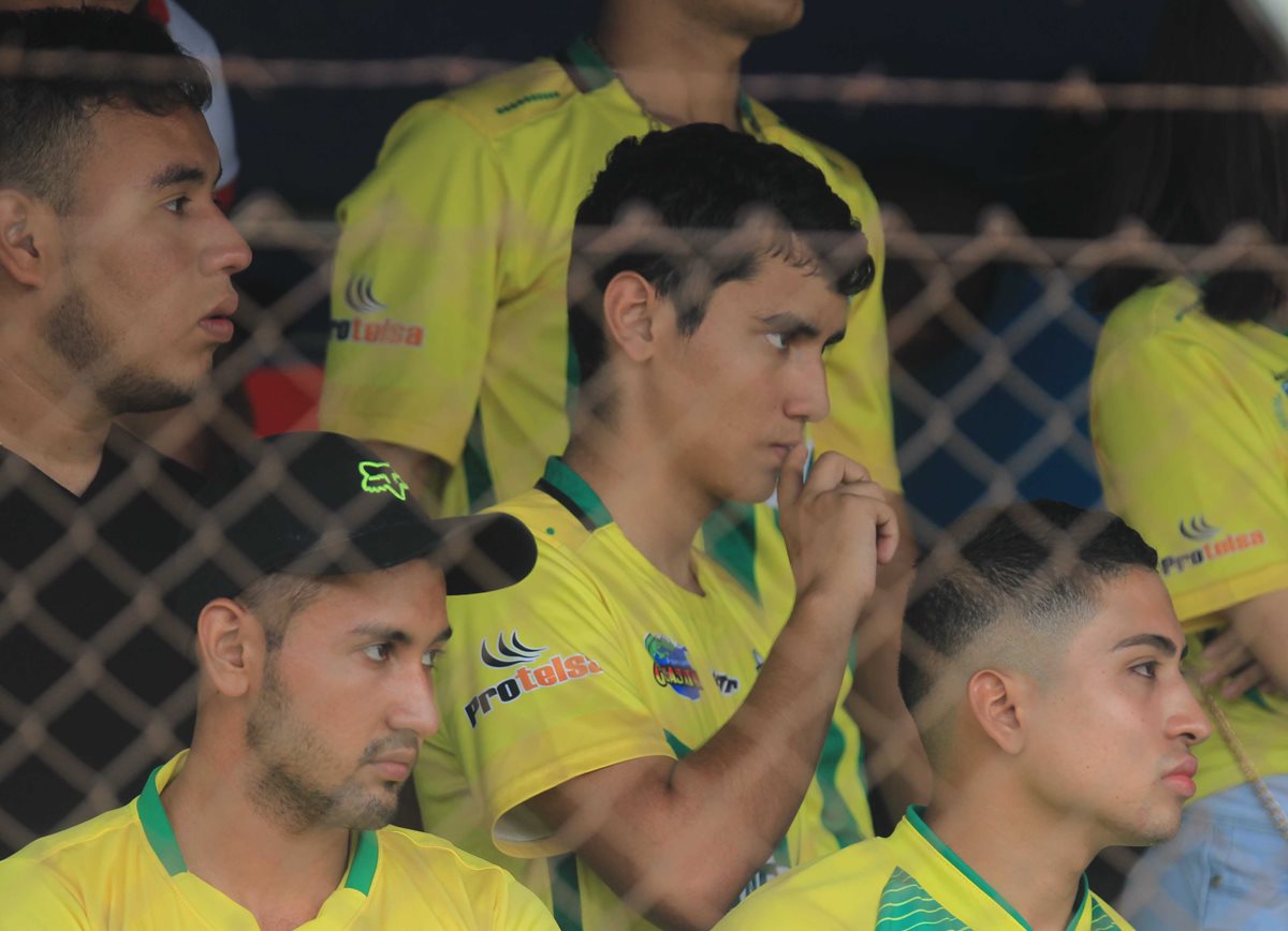 No todo fue alegría en Guastatoya en el empate frente a los rojos. (Foto Prensa Libre: Hugo Oliva)