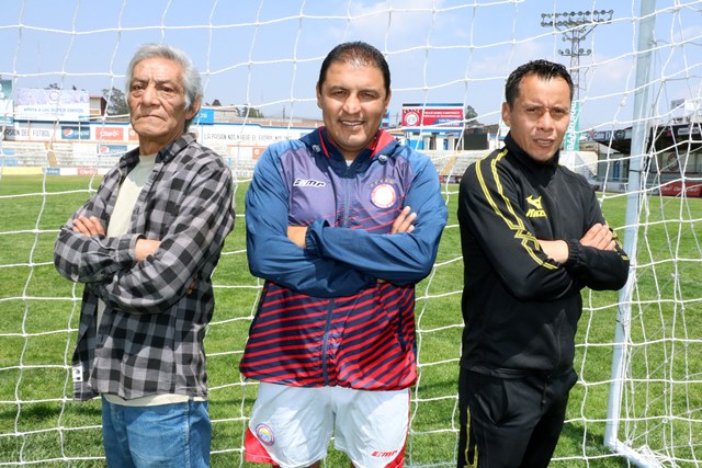 Carlos Coyoy, Horacio González y Julio Estacuy son leyendas del Xelajú CM. (Foto Prensa Libre: Carlos Ventura).