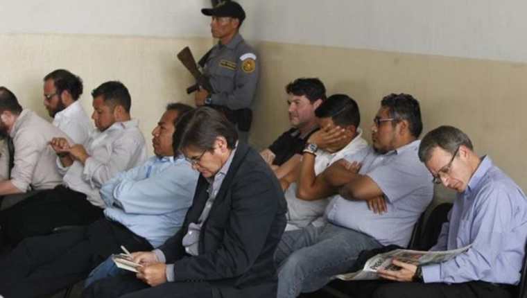 Sindicados del caso Construcción y Corrupción durante la primera declaración en agosto de 2017. (Foto Prensa Libre: Hemeroteca)