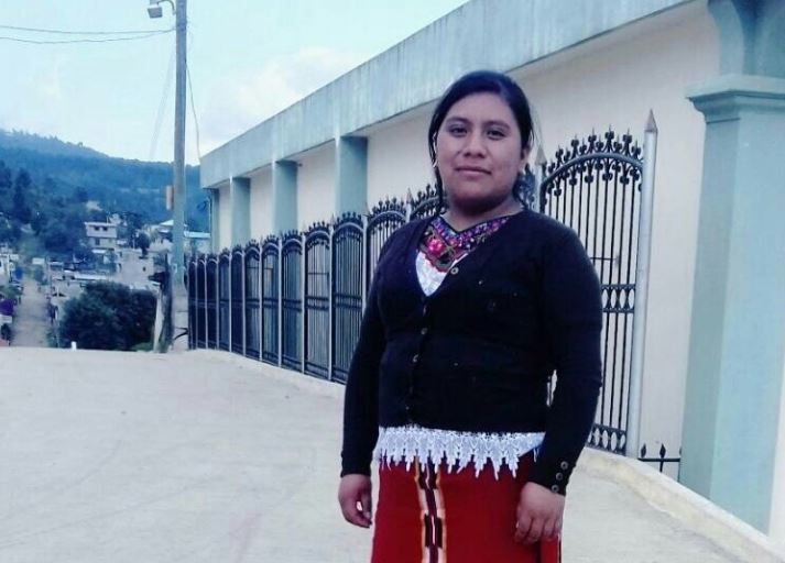 Juana Raymundo, enfermera y activista ixil torturada y asesinada en Nebaj. (Foto: Twitter/@PrensaComunitar)