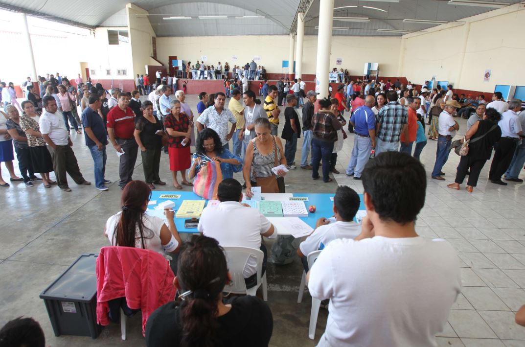 El proceso electoral del 2019 se caracterizará por la aplicación de cambios legales, entre ellos la validez del voto nulo. (Foto Prensa Libre: Hemeroteca PL)