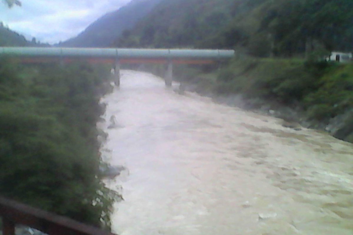 El río Chixoy arrastró al menor de 12 años. (Foto Prensa Libre: Eduardo Sam)