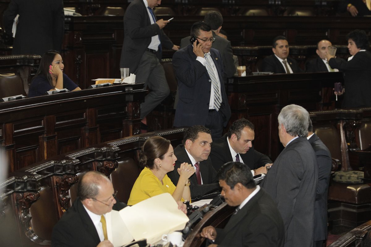 Legislativo hará cambios a la propuesta inicial que presentó el Ejecutivo. (Foto Prensa Libre: Hemeroteca PL)