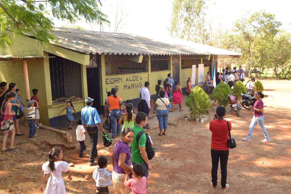 Escuela de la aldea Las Marías, donde se pretende brindar seguridad a los estudiantes. (Foto Prensa Libre: Oswaldo Cardona).
