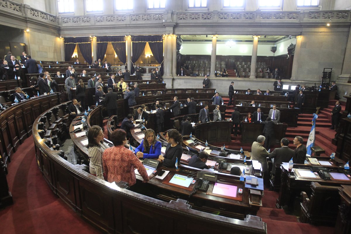 Hemiciclo del Congreso de la República, durante reunión del pleno. (Foto Prensa Libre: Édwin Bercián)