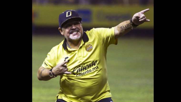 Diego Armando Maradona podría hacer historia en la Liga de Ascenso en México. (Foto Prensa Libre: AFP)