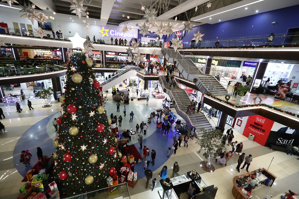 Centros comerciales le apuestan a crear experiencias de Navidad para atraer a consumidores