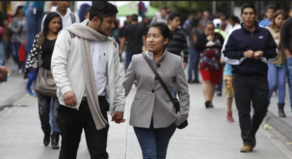 La recomendación de Conred es salir abrigado para evitar enfermedades. (Foto Prensa Libre: Hemeroteca PL)
