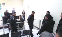 Los tres agentes de la PNC fueron procesados y enviados al Preventivo de la zona 18. (Foto Prensa Libre: Érick Ávila)