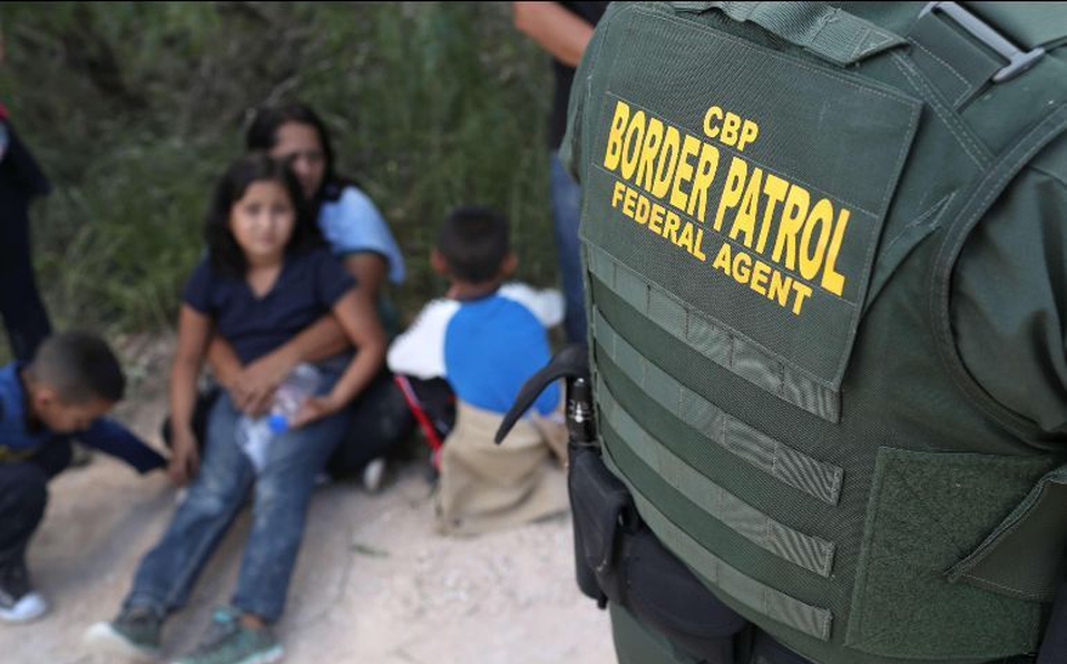 Miles de padres con sus niños siguen llegando a la frontera de EE. UU. (Foto: Hemeroteca PL)