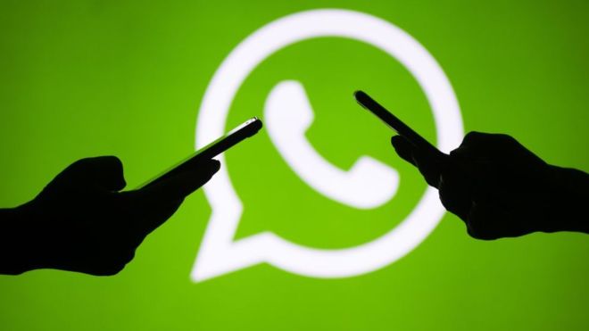 Ya no será posible enviar más de cinco veces un mismo mensaje de WhatsApp. (Foto Prensa Libre: Getty Images)