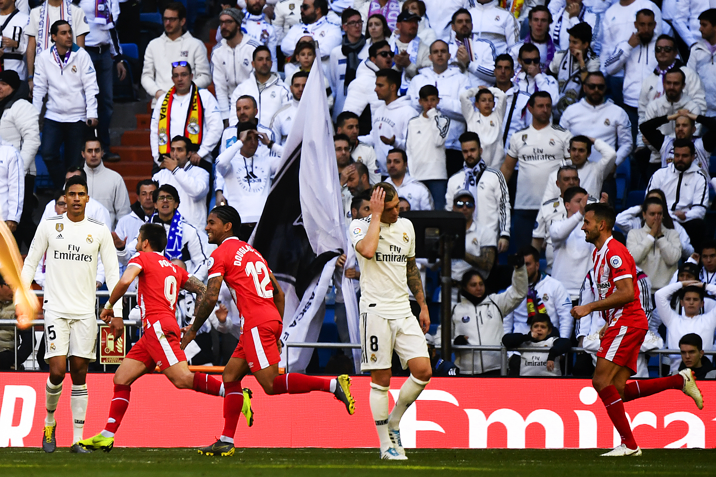 El Girona superó al Real Madrid con goles de Stuani y Portu. (Foto Prensa Libre: AFP)