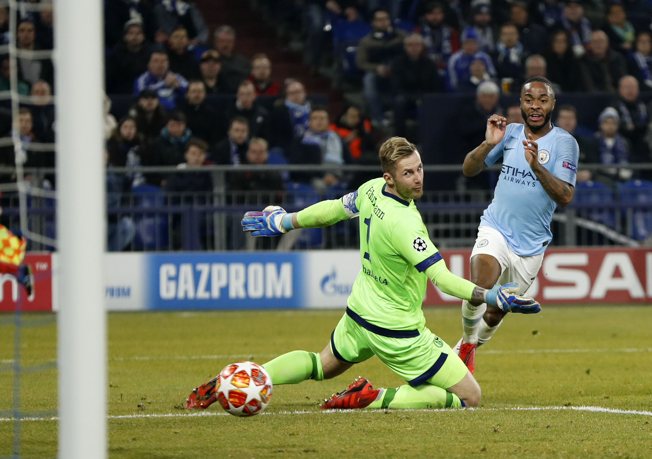 Raheem Sterling anotó el tanto de la victoria del Manchester City contra el Schalke. (Foto Prensa Libre: AFP)