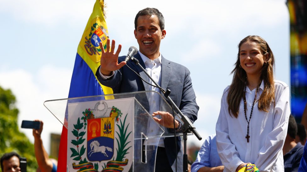 Guaidó ha prometido entregar ayuda humanitaria, pero no ha dado muchos detalles de cómo lo hará. Foto:Getty Images