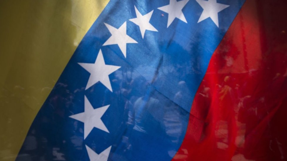 En Venezuela hay en la actualidad dos presidentes que se consideran legítimos y con distintos apoyos internacionales. Foto:Getty Images