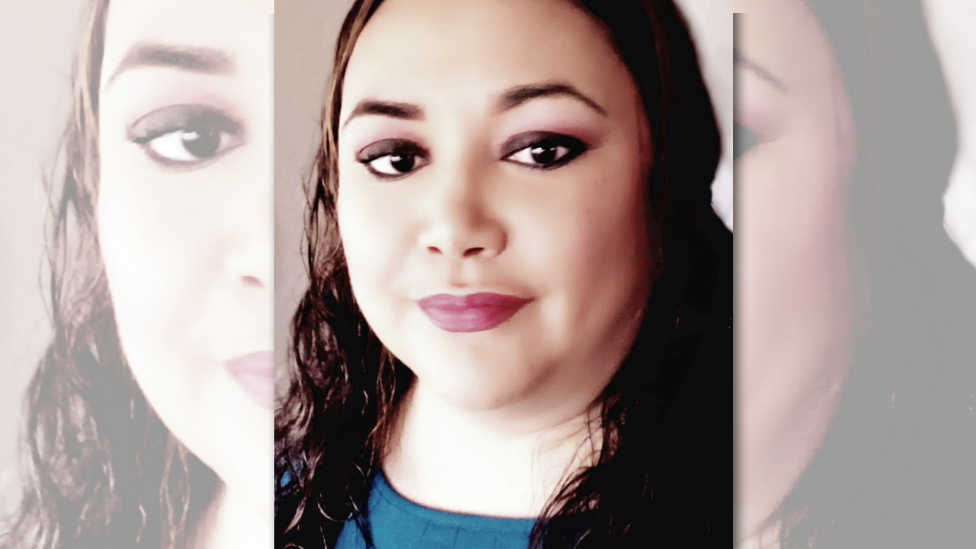 Bertha, quien actualmente tiene 37 años, no descubrió hasta los 17 la verdadera historia de su familia. NO USAR / BBC 