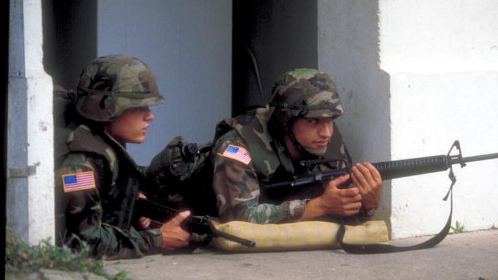 En 1989 el ejército de Estados Unidos invadió Panamá para capturar al general Manuel Antonio Noriega.