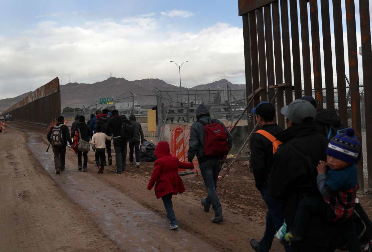EE. UU. dice que no permitirá el ingreso ilegal de nueva caravana de migrantes