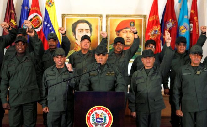 El ministro insistió en que el ejército venezolano sigue apoyando al presidente Nicolás Maduro. REUTERS