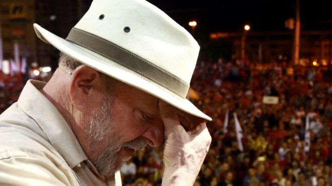 Lula ya cumple una condena de 12 años y un mes de cárcel por corrupción. REUTERS