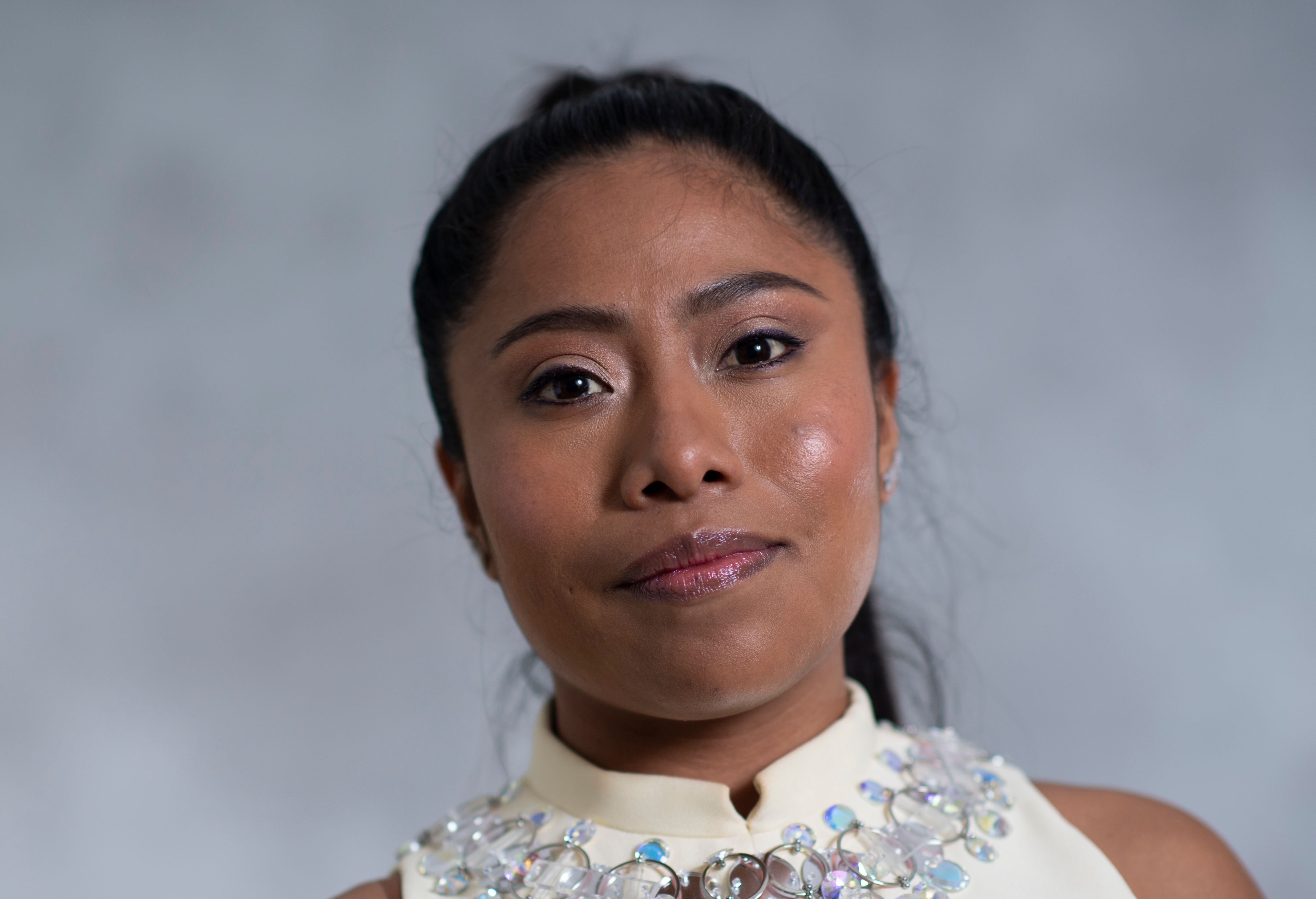 La nominada al Óscar Yalitza Aparicio fue atacada por actrices mexicanas. (Foto Prensa Libre: AFP)