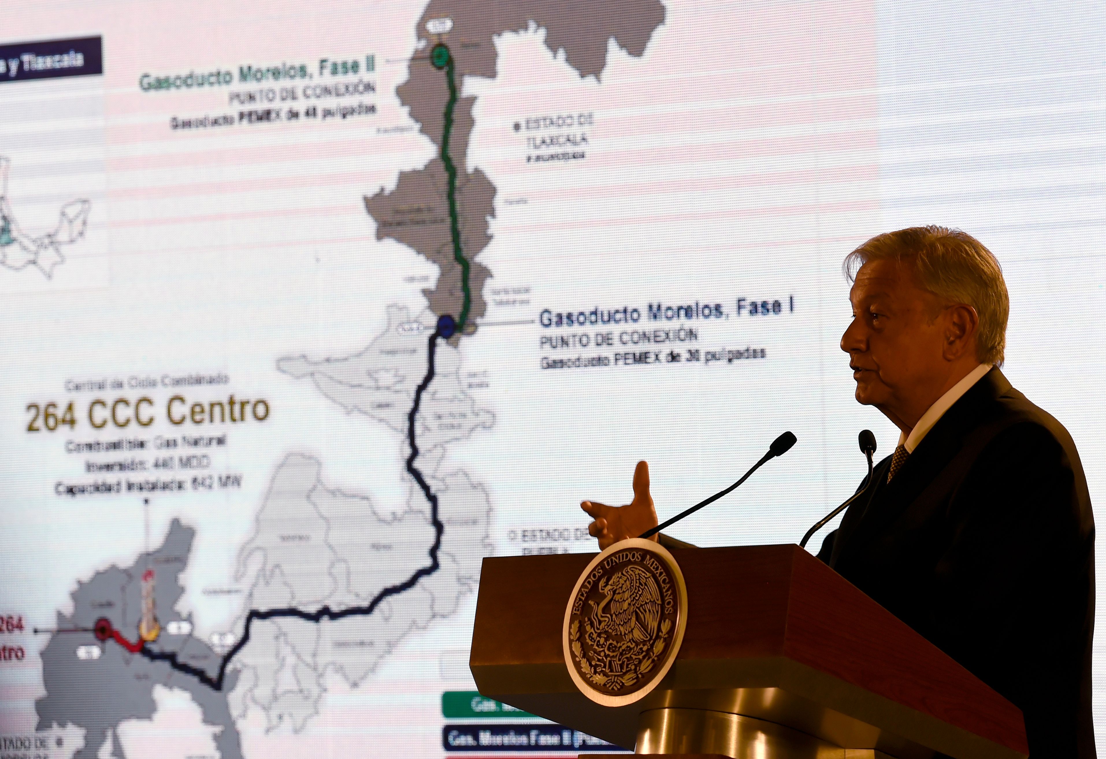 El presidente mexicano, Andrés Manuel López Obrador, anunció un plan para "rescatar" a la petrolera mexicana Pemex. (Foto Prensa Libre: AFP)