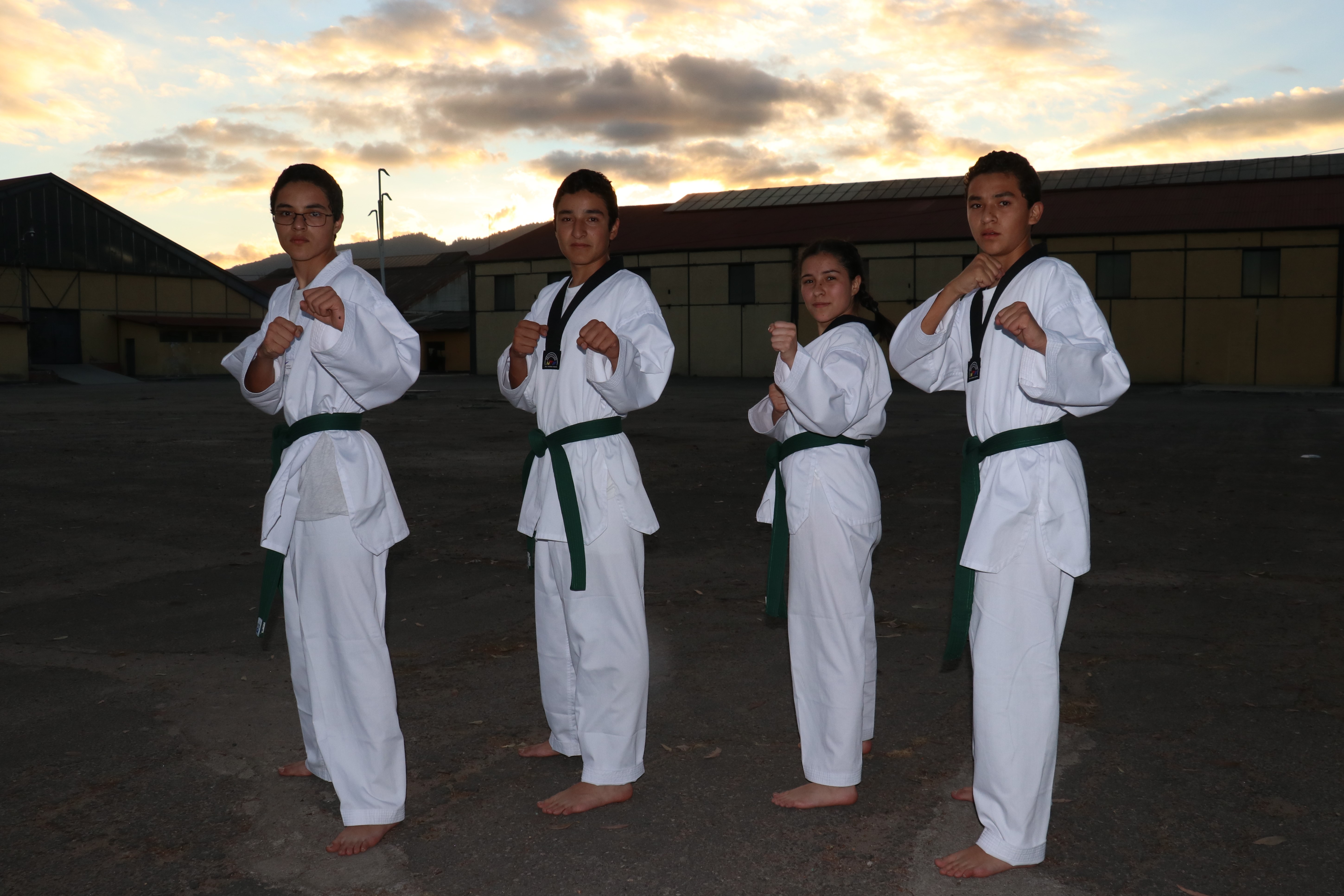 Los hermanos Castillo Gramajo esperan seguir aportando medallas para Quetzaltenango. (Foto Prensa Libre: Raúl Juárez)