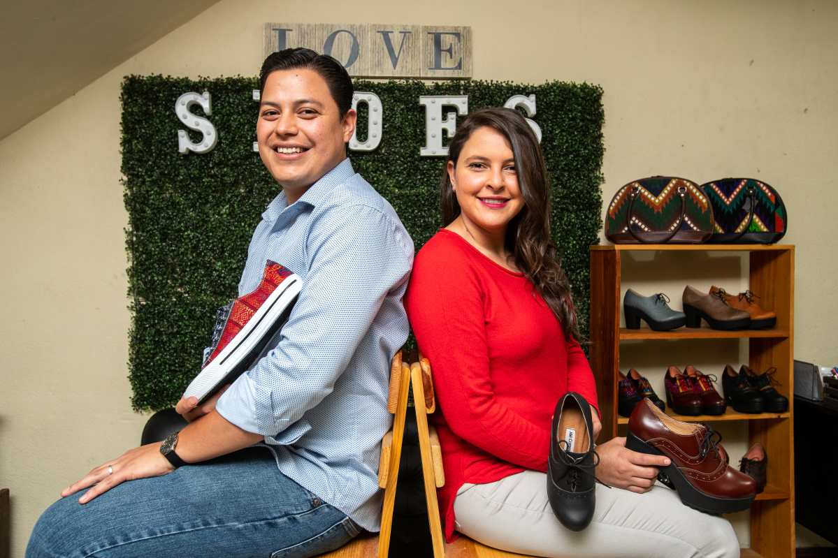 El calzado que evoca al espíritu maya y que unió a dos emprendedores guatemaltecos