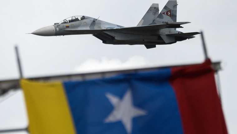 Es el primer alto mando de la aviación que desconoce a Maduro. (Foto Prensa Libre: AFP)