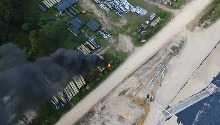 Vista aérea de los daños ocasionados en el proyecto hidroeléctrico Pojom 2.(Foto Prensa Libre: Cortesía)