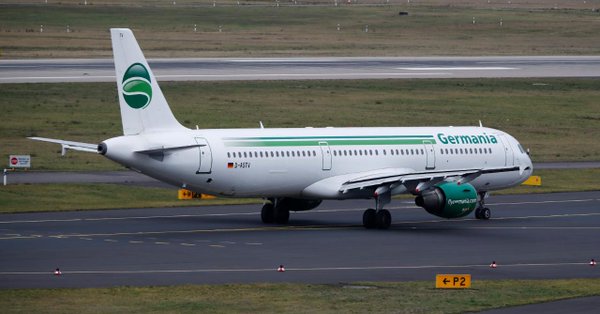 Aerolínea Germania se declara en bancarrota y anula todos sus vuelos. (Foto Prensa Libre: bild.de).