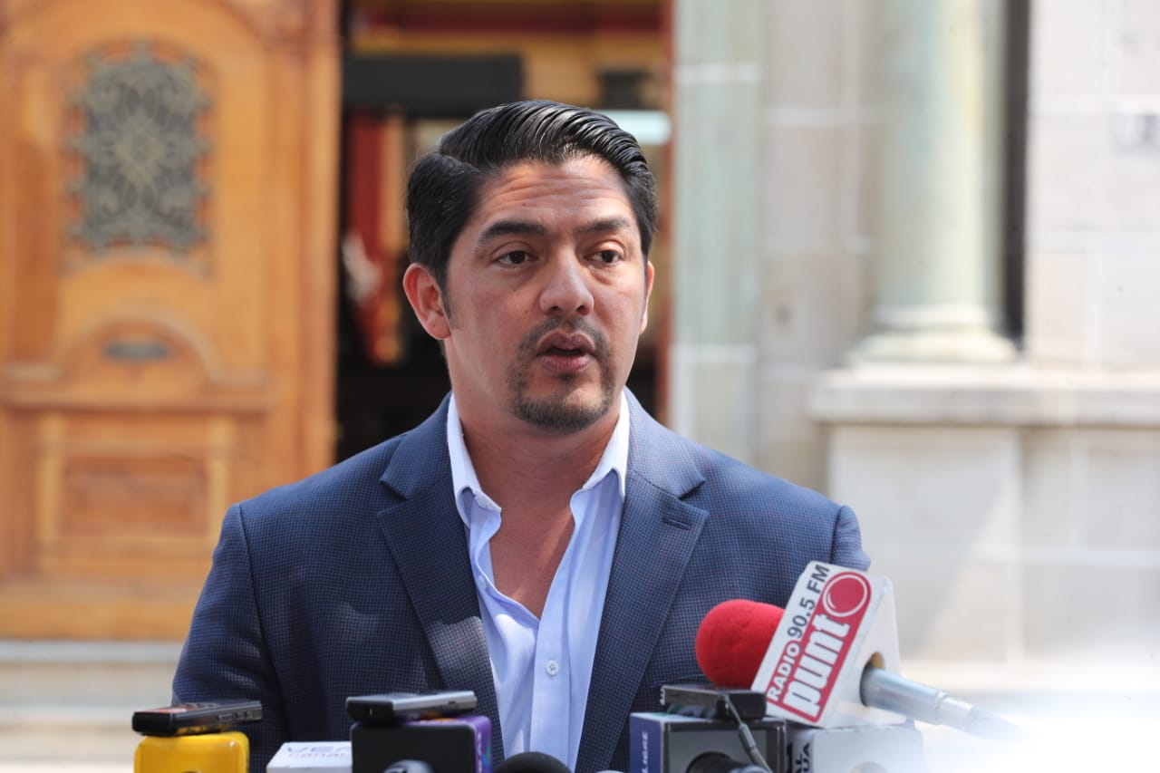 Juan Carlos Eggenberger brinda versiones dudosas del proceso penal que enfrenta por agredir a su exesposa. (Prensa Libre: Erick Ávila) 