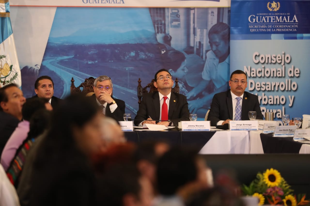 El presidente Jimmy Morales coordinó este viernes la primera reunión del Conadur. (Foto Prensa Libre: ESbin García)
