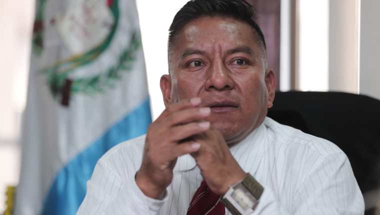 El juez Pablo Xitumul de Paz denunció al jefe de la Fiscalía de Delitos Administrativos y tres auxiliares. (Foto Prensa Libre: Hemeroteca PL)