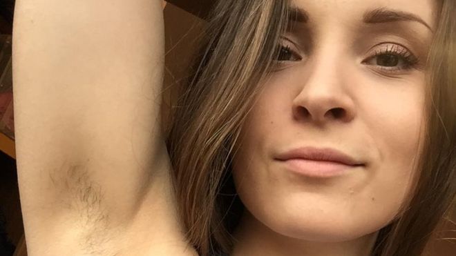 Laura Jackson dice que se ha visto sobrepasada por las reacciones a su campaña "Januhairy". (Foto Prensa Libre: Laura Jackson)