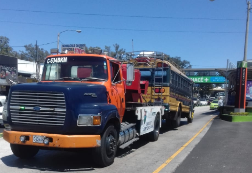 Con Q25 mil multan a buses utilizados en bloqueo en la calzada Roosevelt
