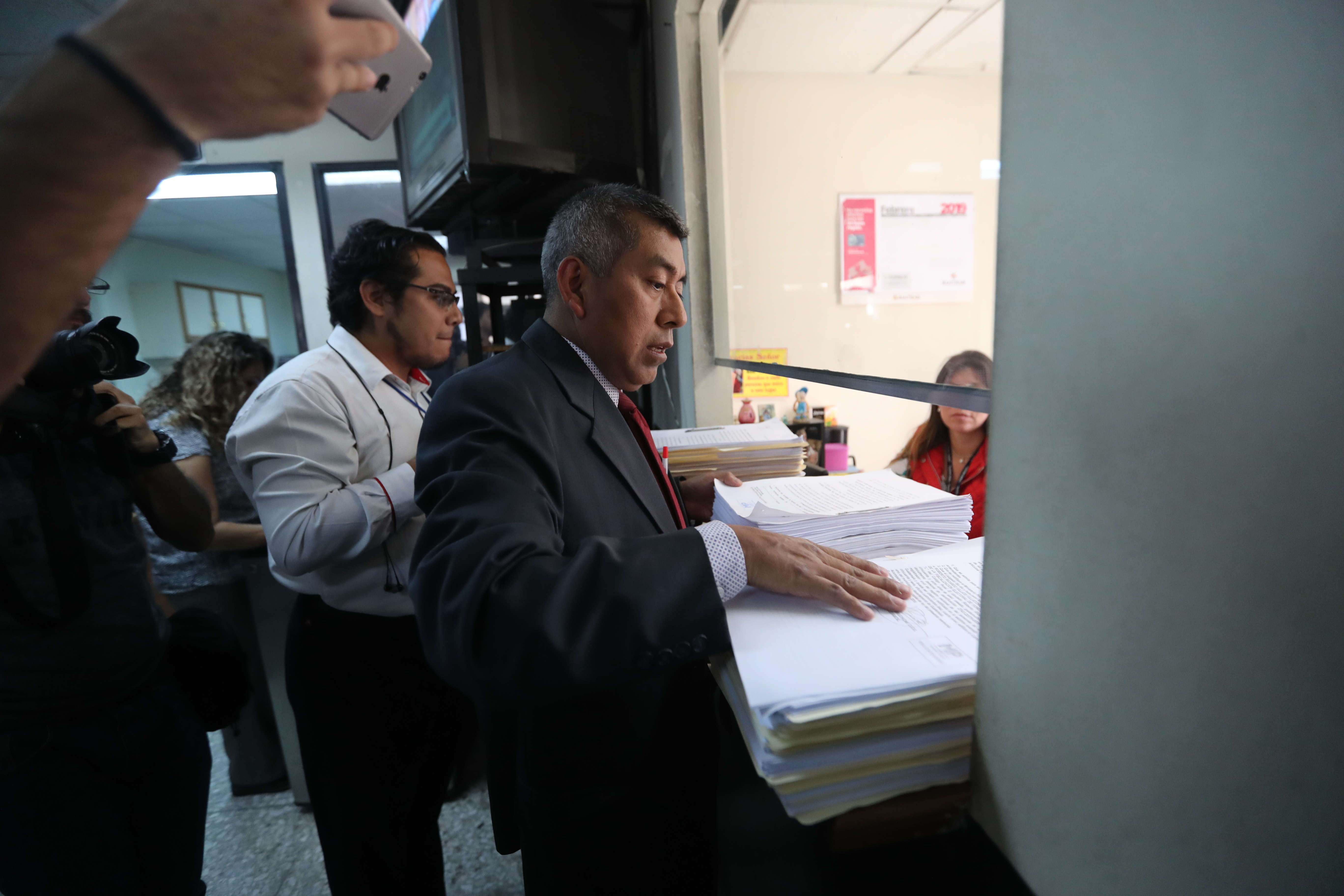 El fiscal Rafael Curruchice compareció a Tribunales el 2 de febrero pasado para pedir control jurisdiccional en investigaciones relacionadas con partidos políticos. (Foto Prensa Libre: Hemeroteca PL)