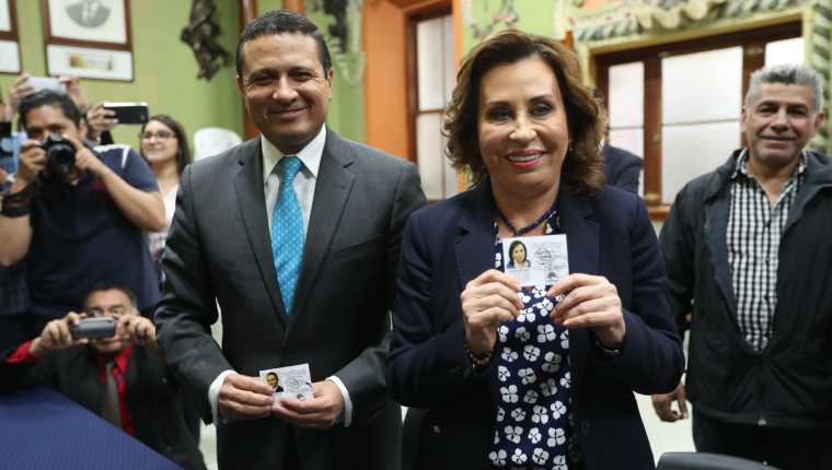 Sandra Torres recibió el martes último su credencial, que le otorga inmunidad. (Foto Prensa Libre: Hemeroteca PL)