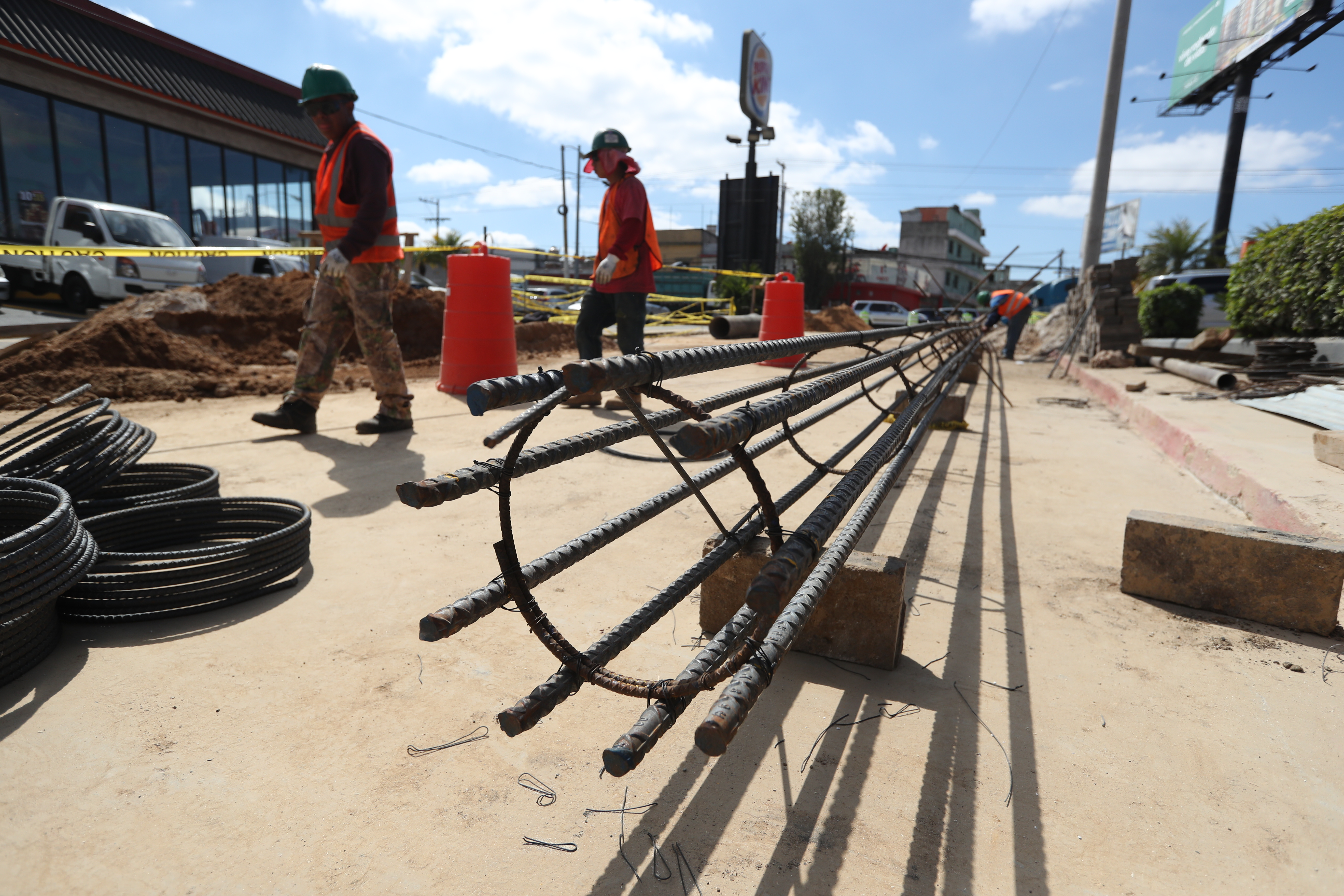 La construcción pública y privada será una de las actividades que dinamizará la economía en el 2020 y el sector tendrá un crecimiento positivo por tercer año consecutivo. (Foto Prensa Libre: Esbin García)