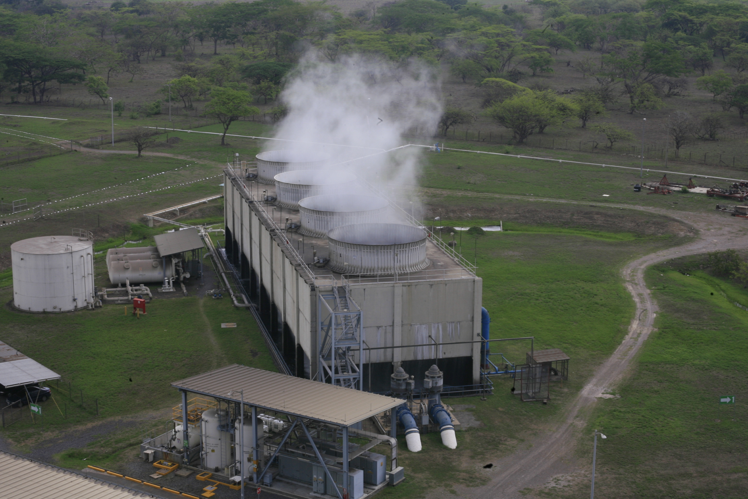 La planta generadora de energía con carbón San José, se ubica en Escuintla. Su contrato se vence en febrero del 2020. (Foto, Prensa Libre: Hemeroteca PL).