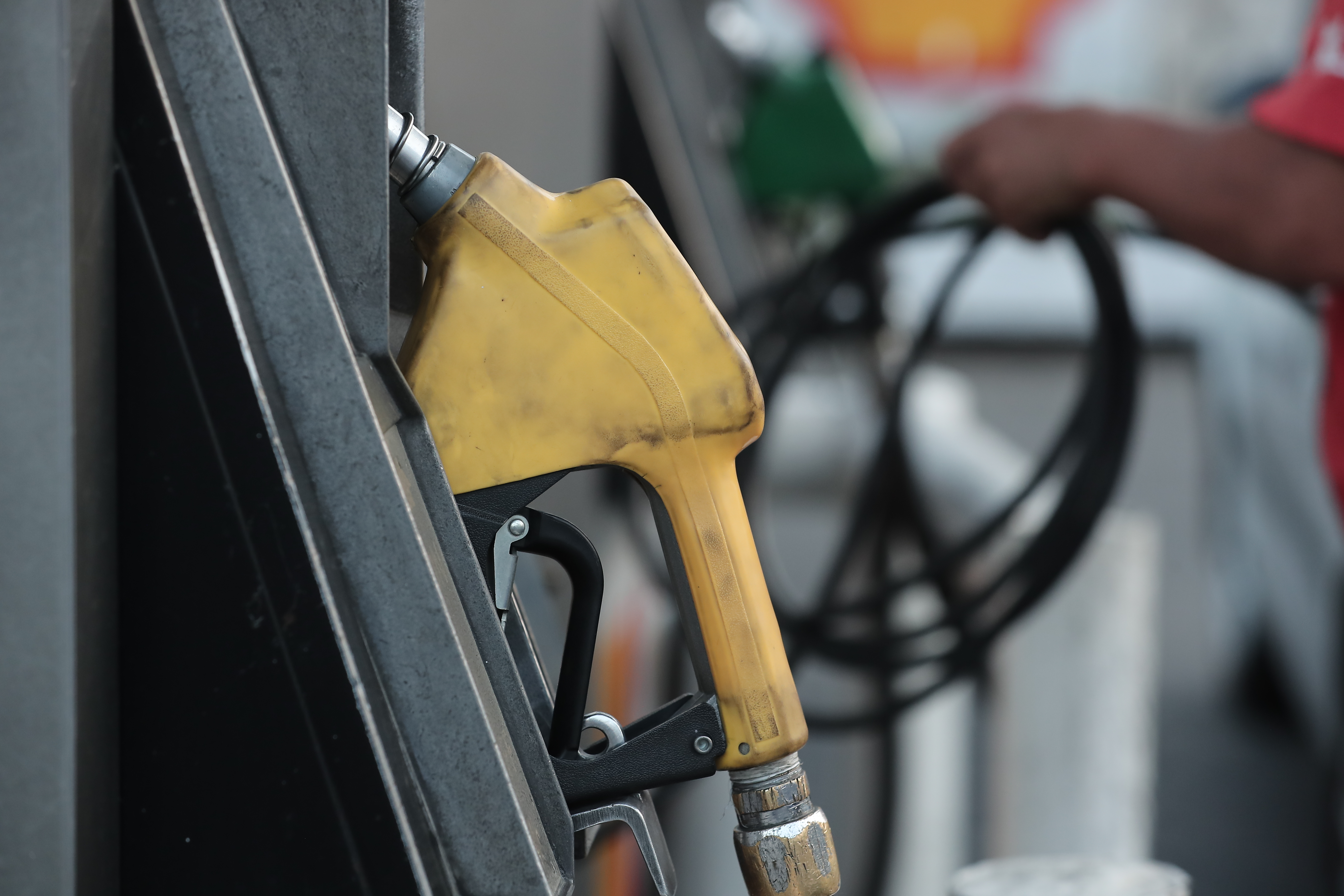 Por tercera semana consecutiva los precios de los combustibles registraron movimiento alcista en el mercado. (Foto Prensa Libre: Hemeroteca) 