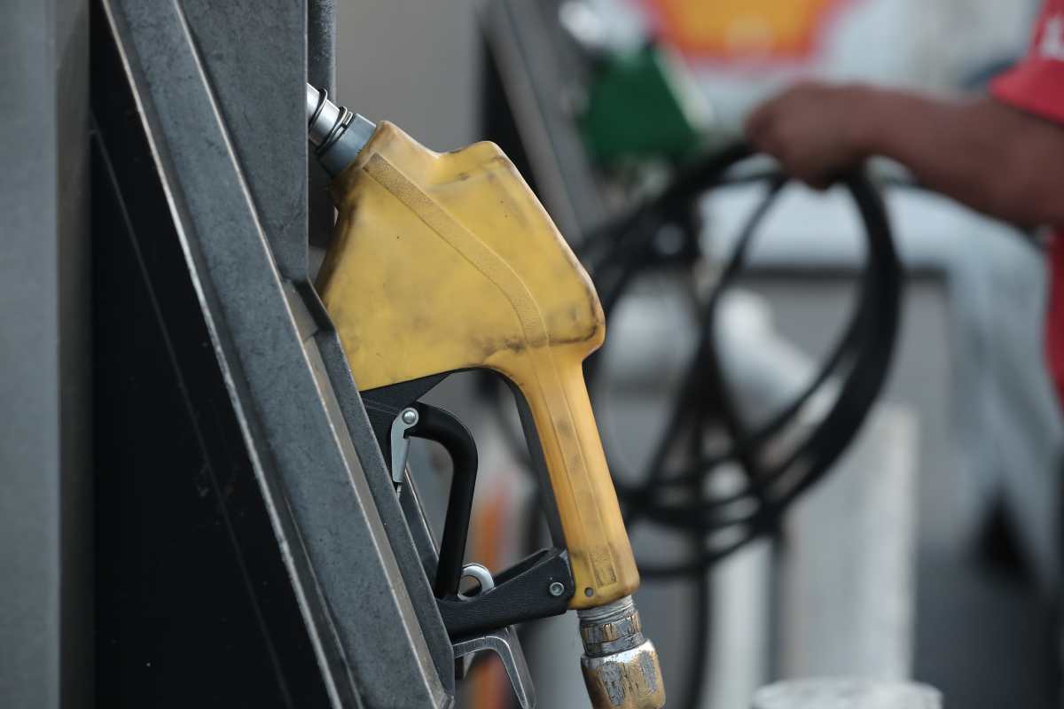 Tercer incremento consecutivo en precios de las gasolinas