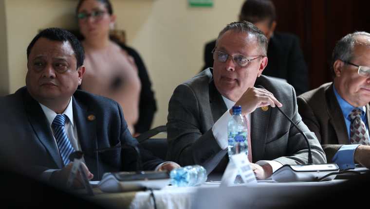 Ministro de Salud Carlos Soto fue señalado por a Fiscalía contra la Corrupción. (Foto Prensa Libre: Hemeroteca PL)
