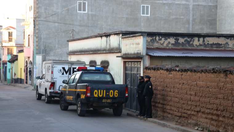 Autoridades allanan vivienda de síndico segundo de Santa Cruz del Quiché. (Foto Prensa Libre: Héctor Cordero)