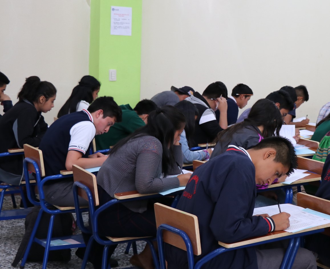 El Ministerio de Educación no cuenta con programas que se ocupen de la salud emocional de los estudiantes. (Foto Prensa Libre: Hemeroteca PL) 