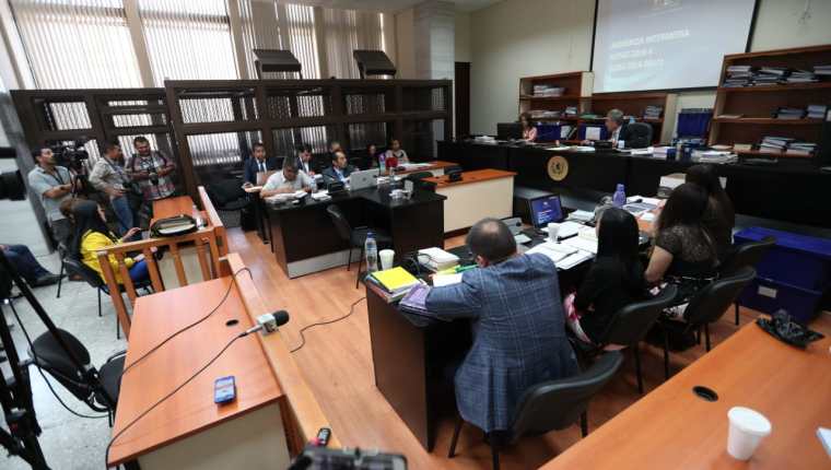 Partes procesales expusieron criterios distintos respecto a la presencia de la Cicig en el caso Manipulación de justicia. (Foto Prensa Libre: Carlos Hernández)