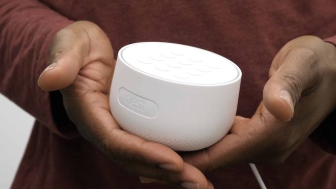 Los dispositivos Nest Guard contienen un micrófono, pero Google no lo reveló en las especificaciones del producto. (Foto Prensa Libre: Google)